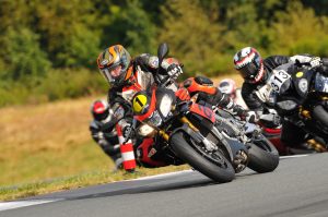 Motorrad ll Doc Scholl ll Perfektion und Sportfahrertraining